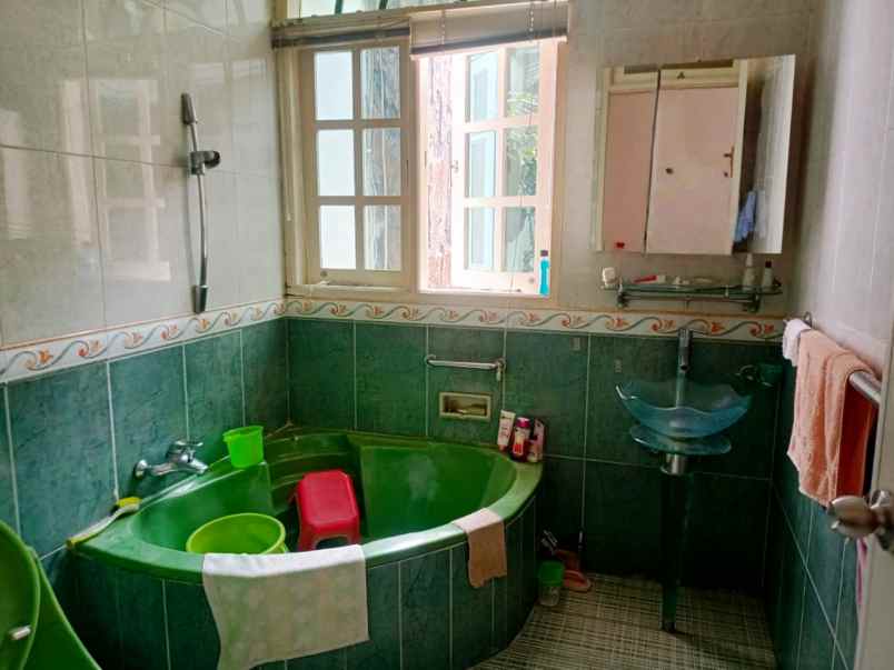 dijual rumah jl pasteur