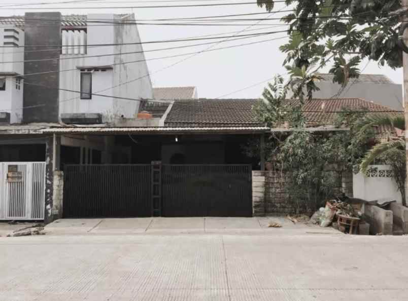 dijual rumah jl pesanggrahan permai