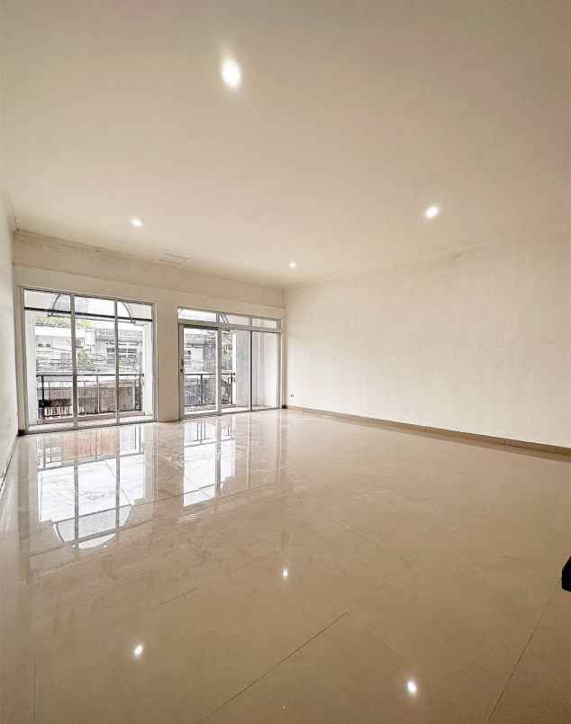 dijual rumah jl raya bogor