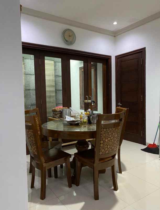 dijual rumah jl raya cirendeu ciputat