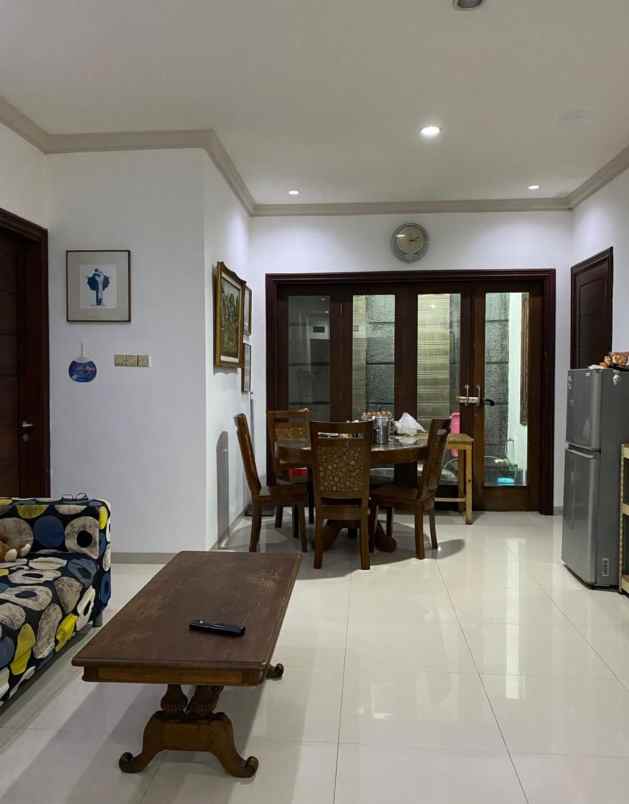 dijual rumah jl raya cirendeu ciputat