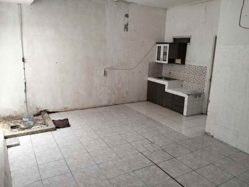 dijual rumah jl sasak batu perum grand