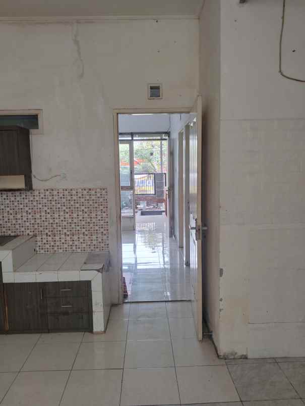 dijual rumah jl sasak batu perum grand