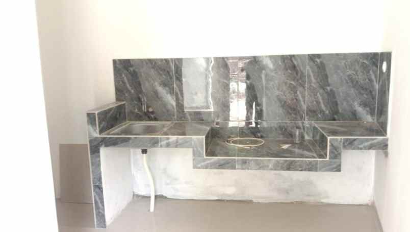 dijual rumah jl sawi