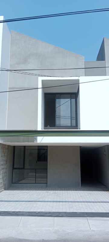 dijual rumah jl sayap turangga buah batu