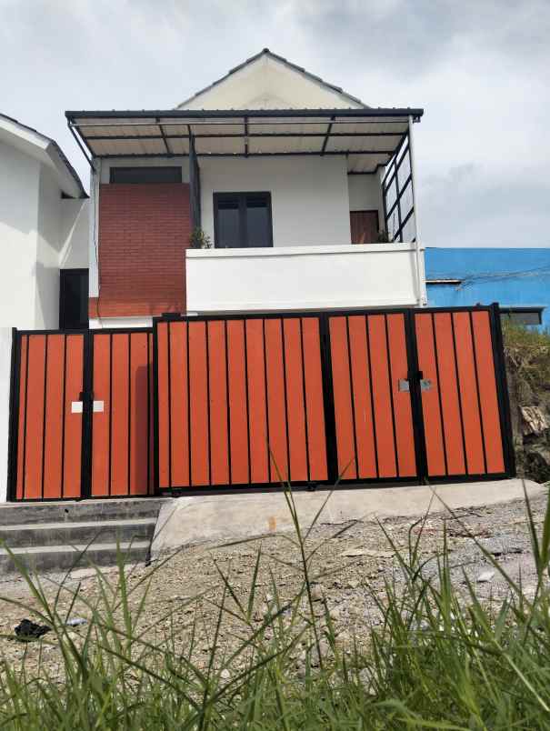 dijual rumah jl wangunsari cijengkol