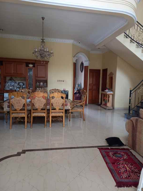 dijual rumah jln pondok kelapa raya