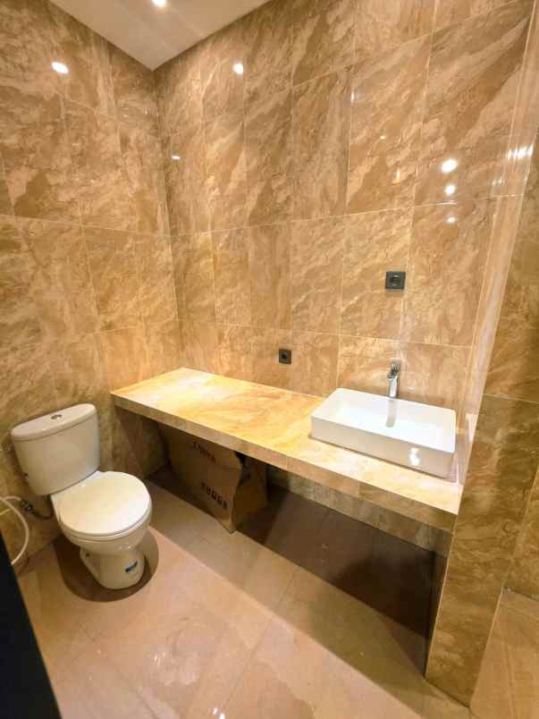 dijual rumah kaliurang km 8
