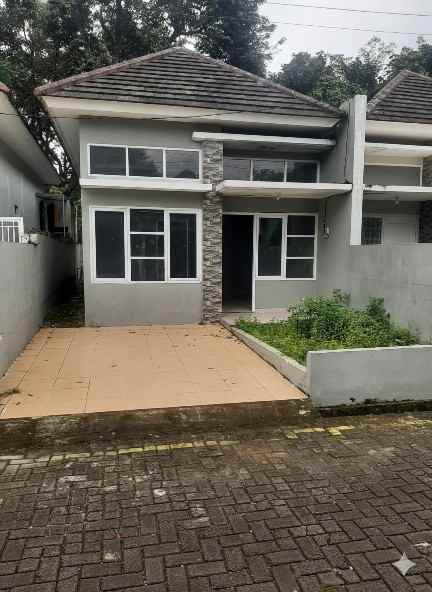 dijual rumah kalongan