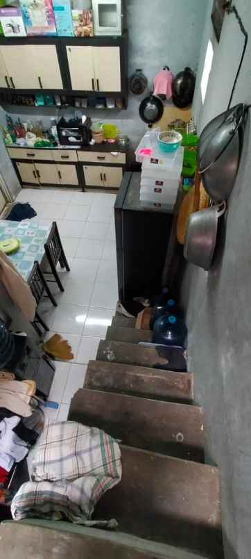 dijual rumah kamayangan residence