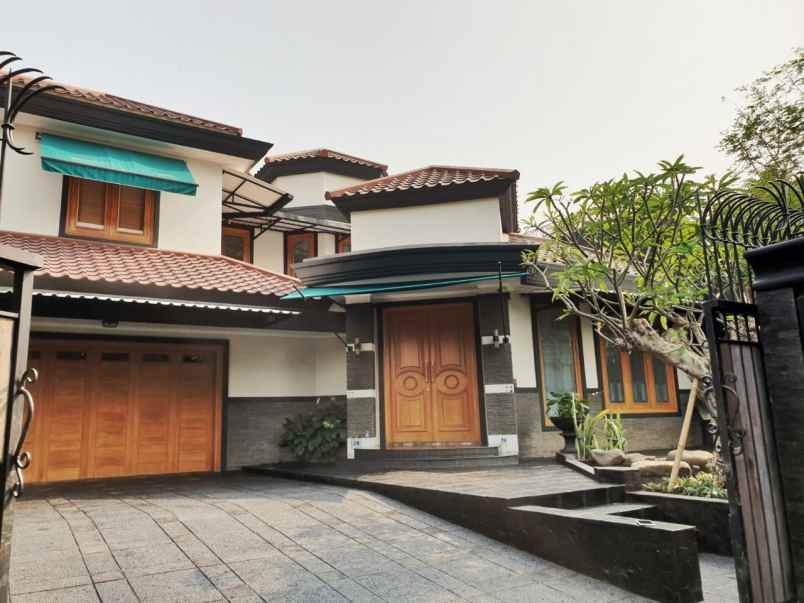 dijual rumah kayu putih pulo gadung