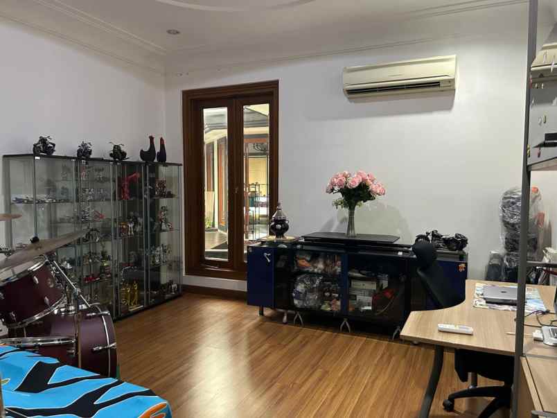 dijual rumah kayu putih pulo gadung