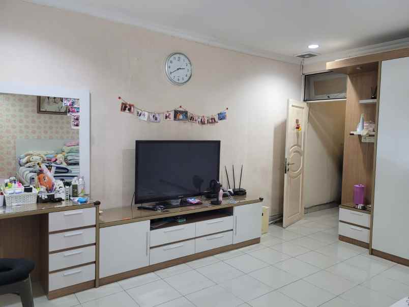 dijual rumah kelapa gading