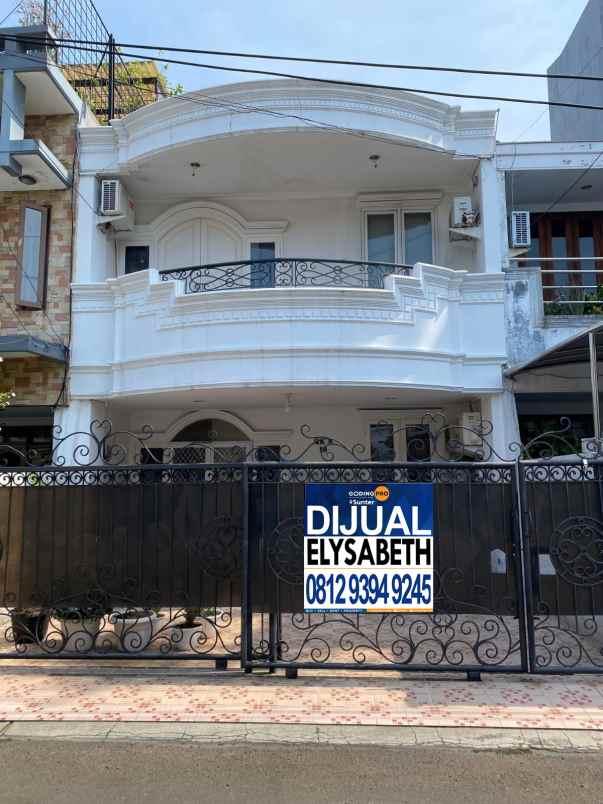 dijual rumah kelapa gading