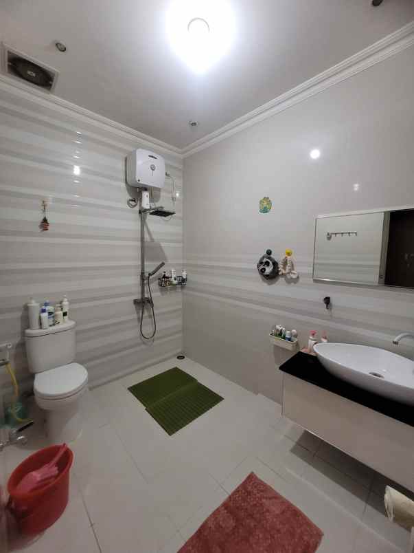 dijual rumah kelapa gading