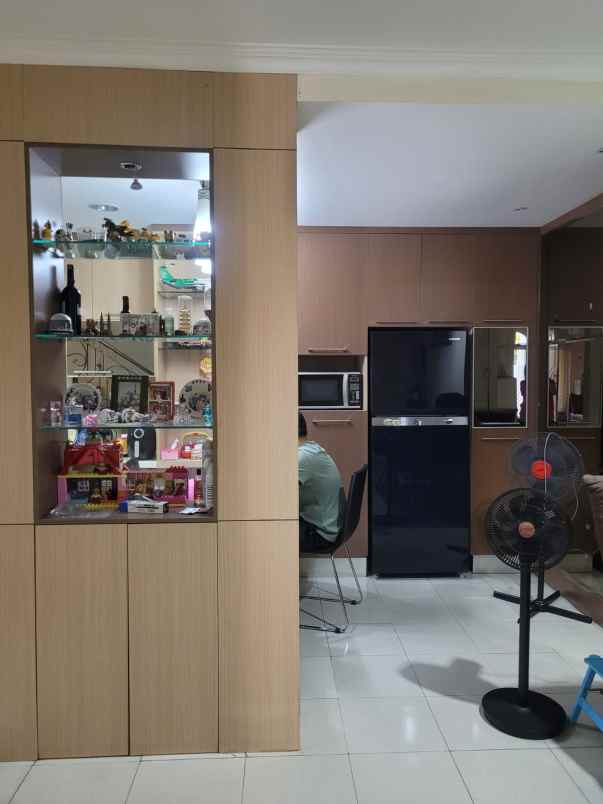 dijual rumah kelapa gading