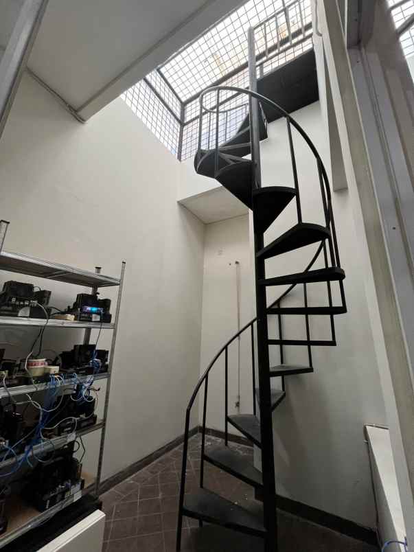 dijual rumah kelapa hibrida kelapa gading