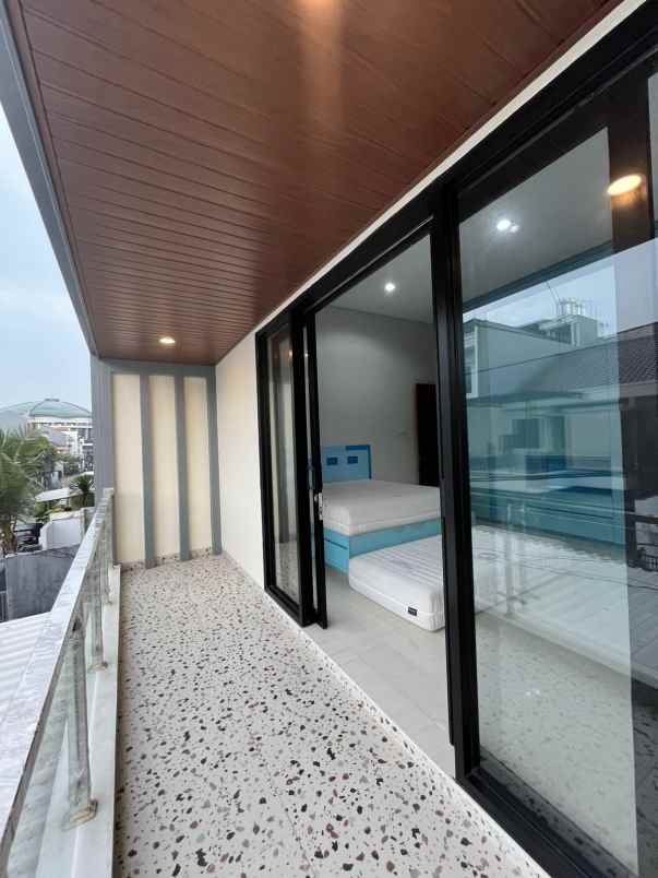 dijual rumah kelapa hibrida kelapa gading