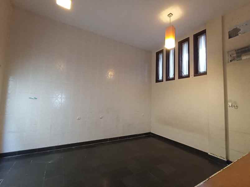 dijual rumah kelapa nias kelapa gading