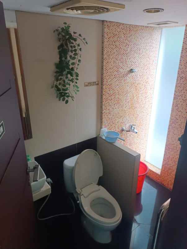 dijual rumah kemang pratama 3