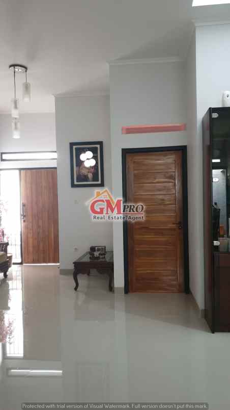 dijual rumah kembar
