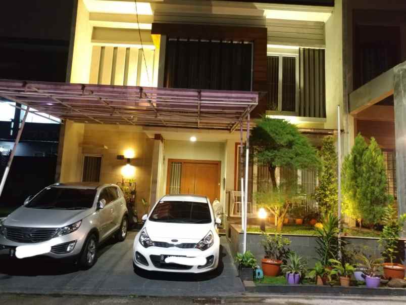 dijual rumah kencana loka 2 bsd serpong