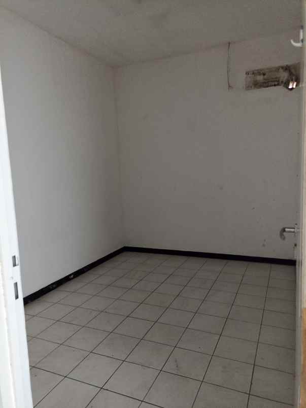 dijual rumah klampis