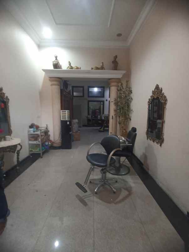 dijual rumah klampis regency