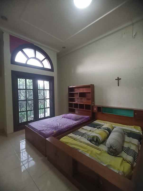 dijual rumah klampis regency