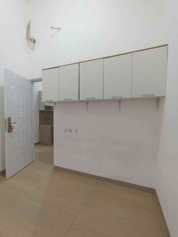 dijual rumah koja jakarta utara shm ajb pbb lengkap