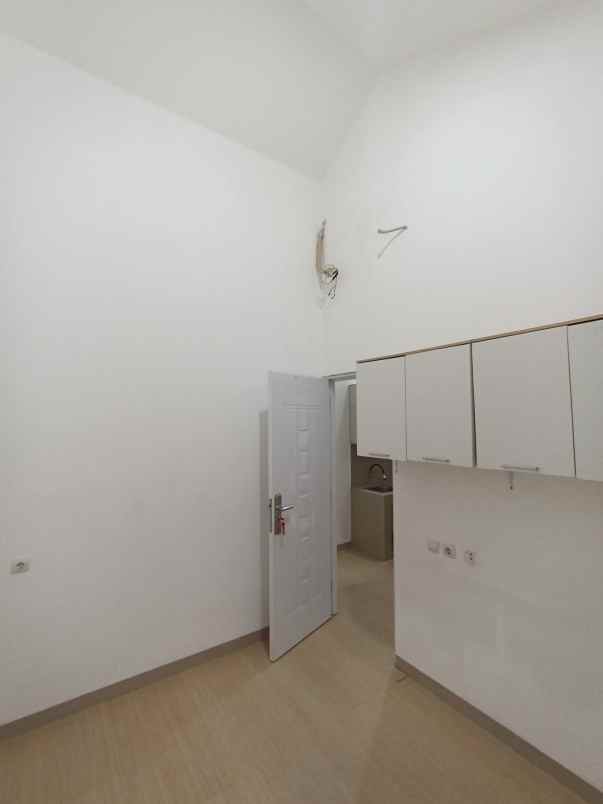 dijual rumah koja jakarta utara shm ajb pbb lengkap