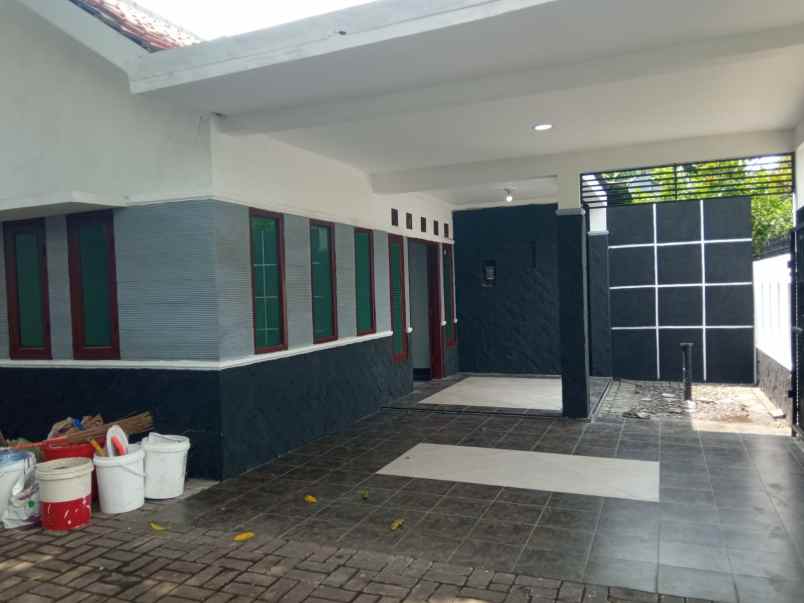 dijual rumah komp dep perdagangan klp