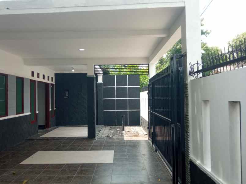 dijual rumah komp dep perdagangan klp
