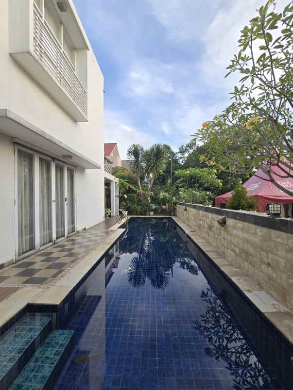 dijual rumah komplek billymoon pondok