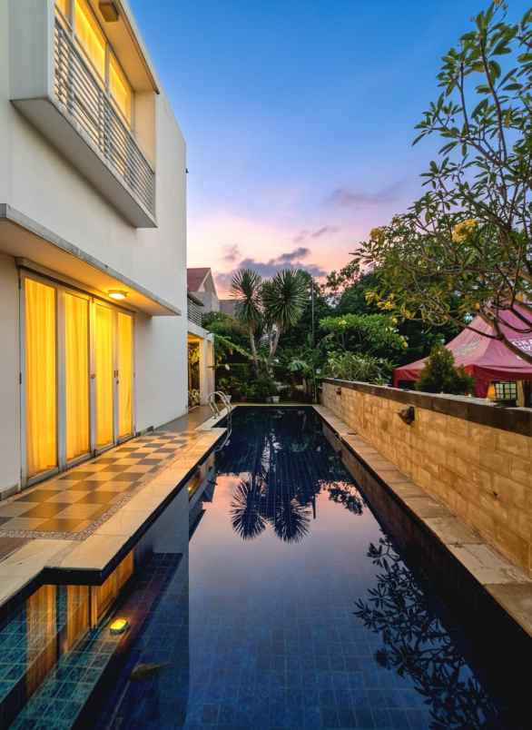 dijual rumah komplek billymoon pondok