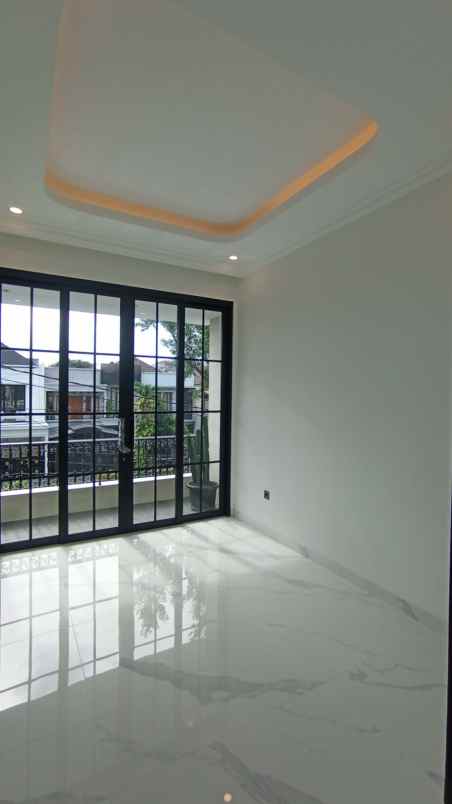 dijual rumah komplek billymoon pondok
