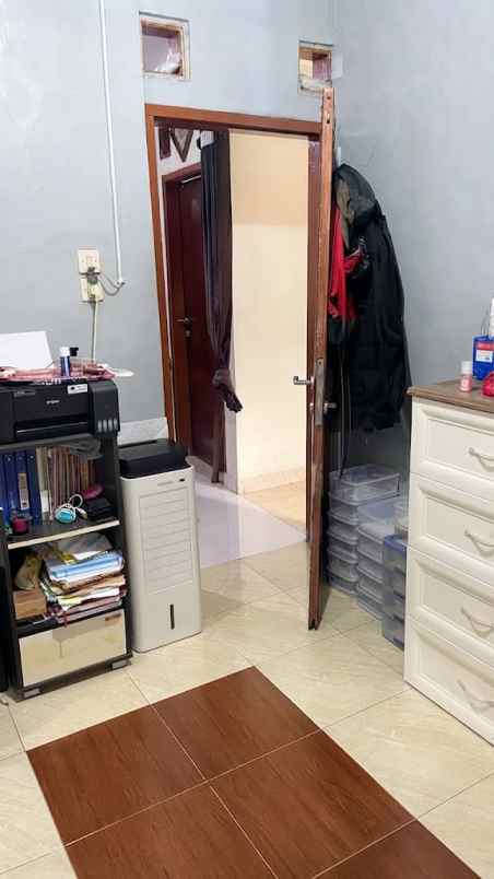 dijual rumah komplek bumi panyileukan