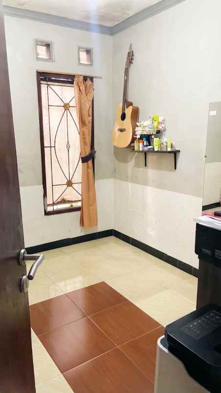dijual rumah komplek bumi panyileukan