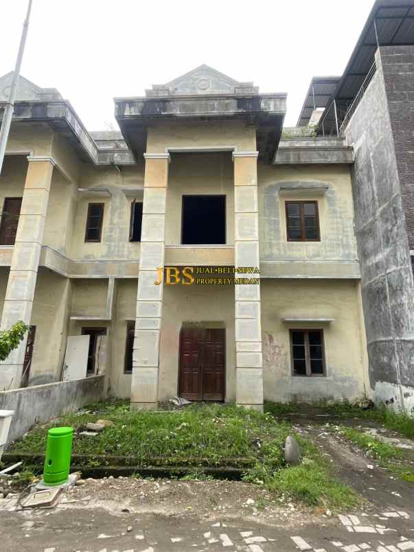 dijual rumah komplek cemara asri