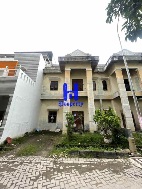 dijual rumah komplek cemara asri