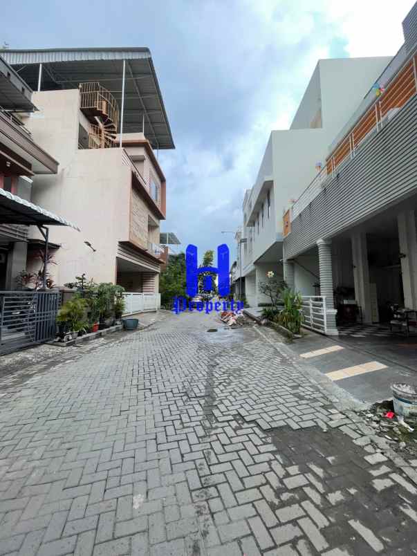 dijual rumah komplek cemara asri