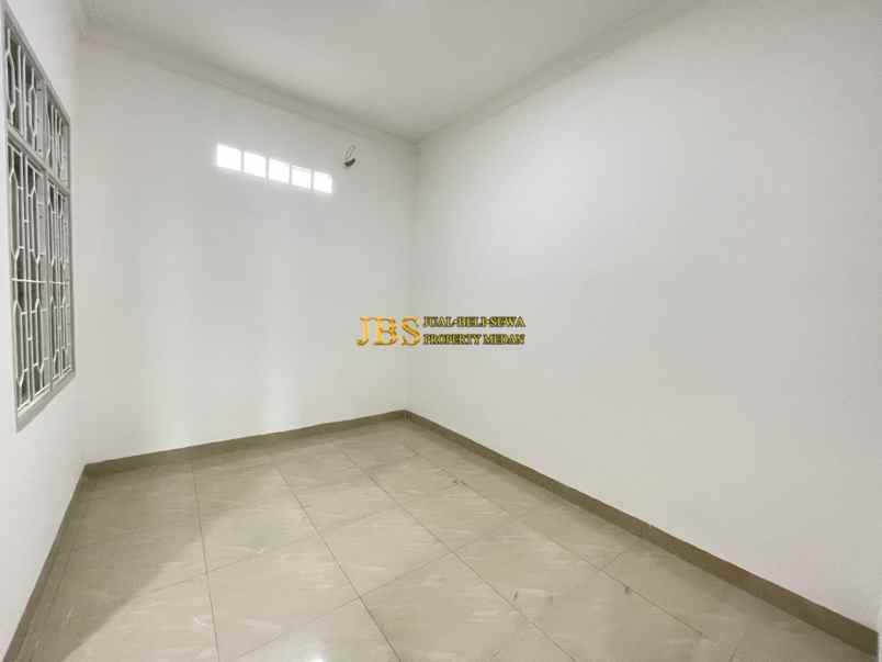 dijual rumah komplek cemara hijau jalan