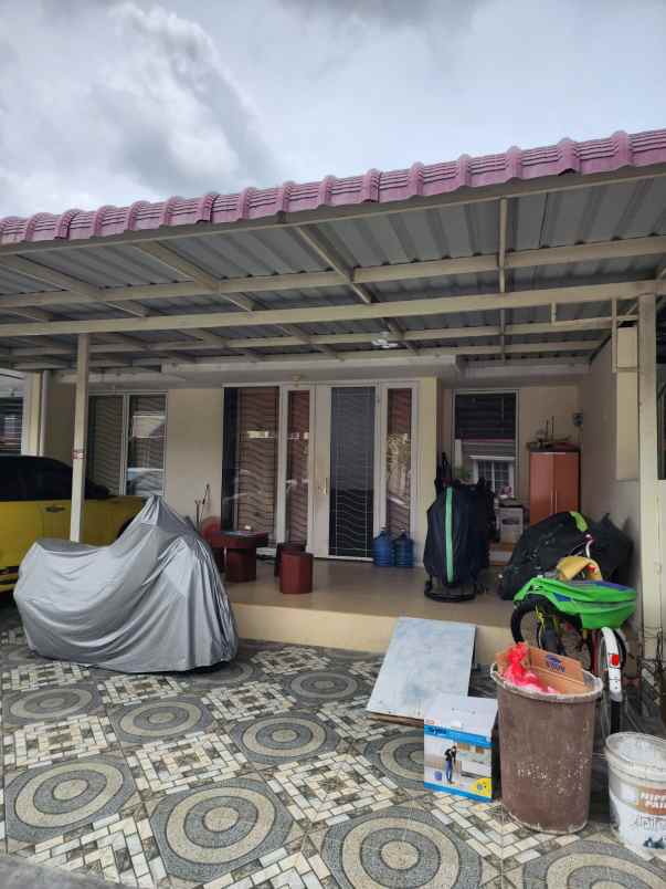 dijual rumah komplek citra garden