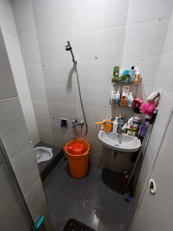 dijual rumah komplek citra garden
