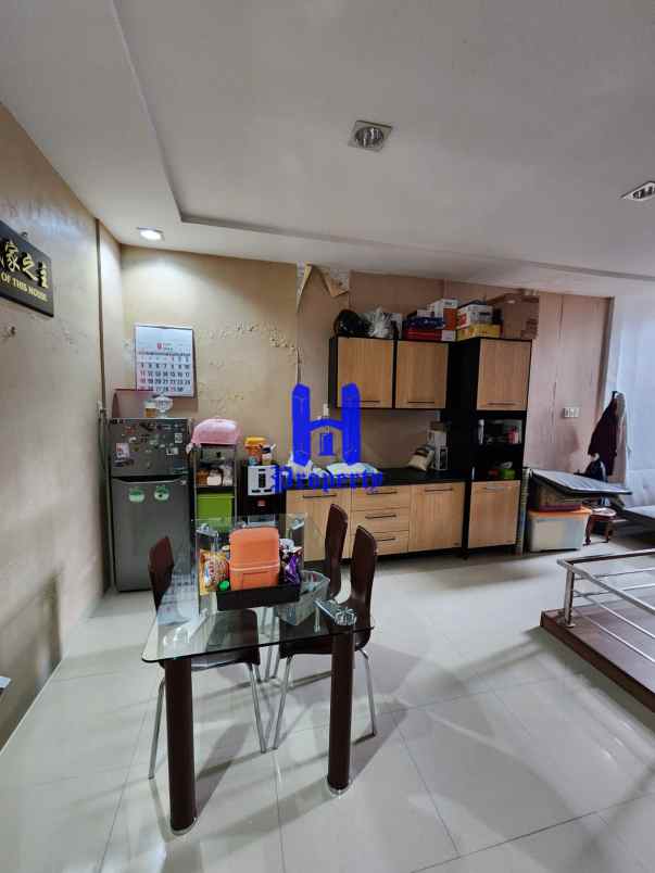 dijual rumah komplek citra garden