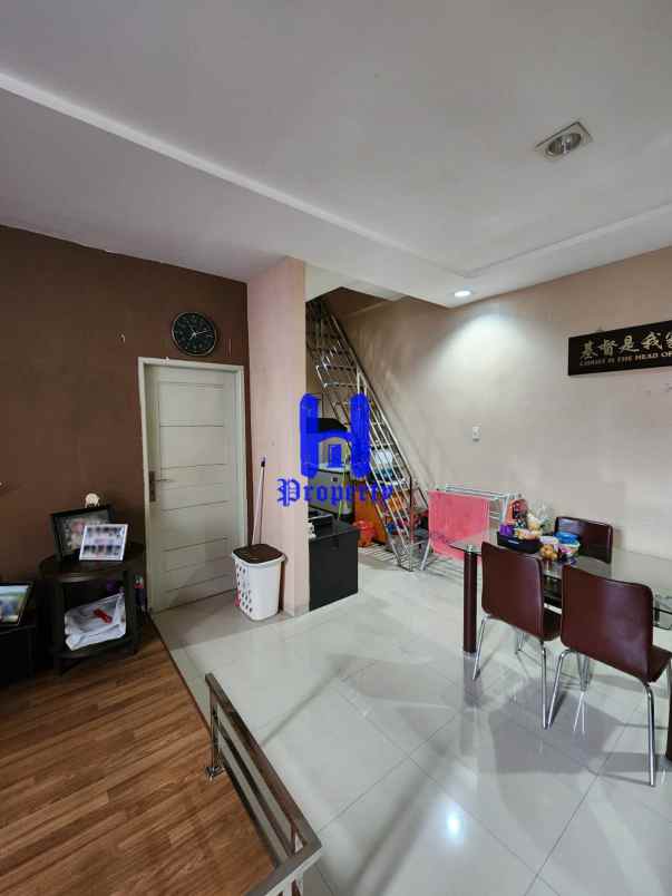 dijual rumah komplek citra garden