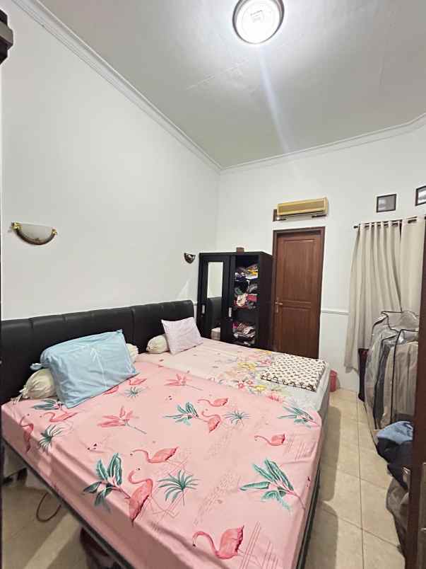 dijual rumah komplek kiara sari asri
