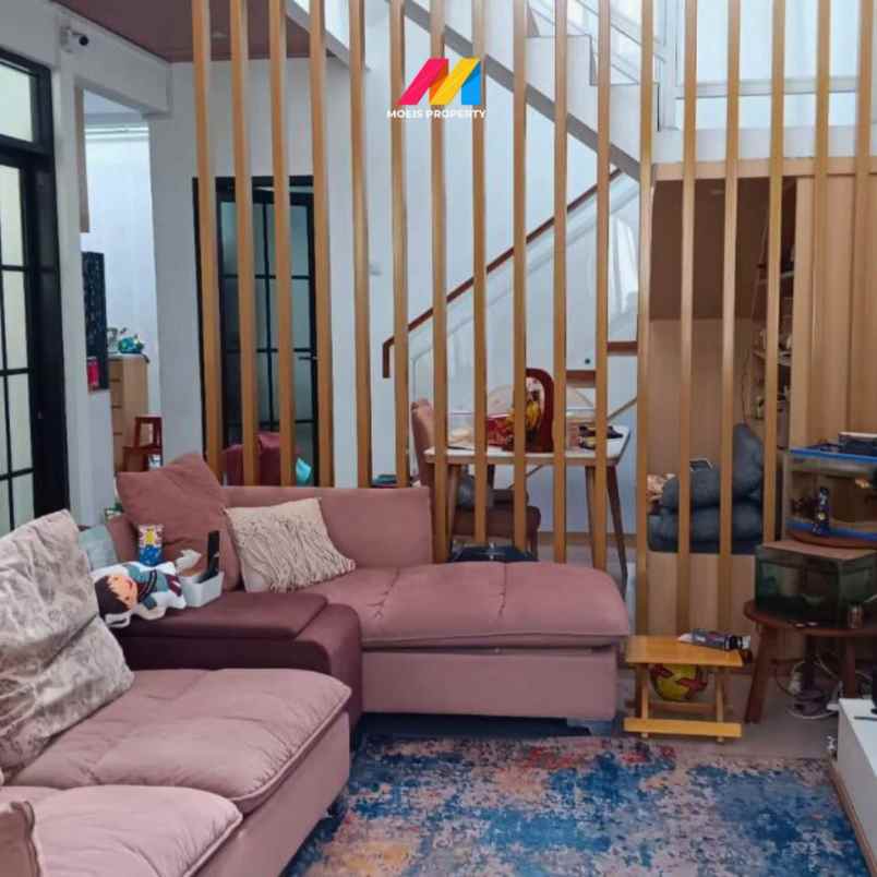 dijual rumah konsep jepang 3 lantai di dago bandung