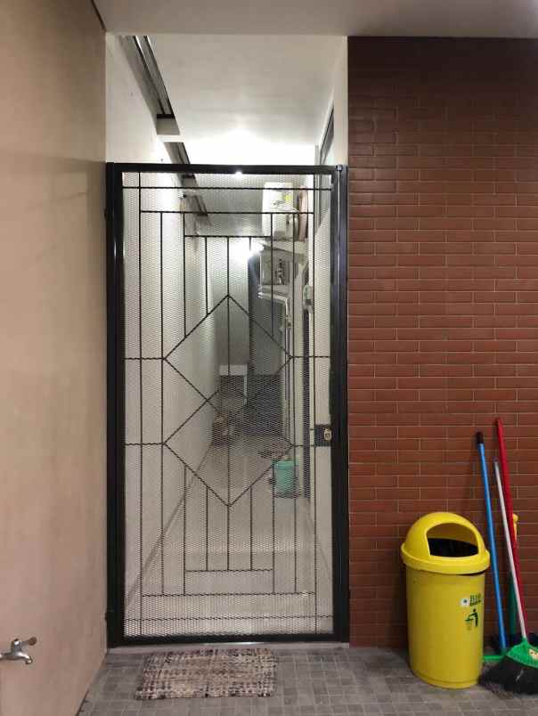 dijual rumah kost kondisi full di area kampus unpad