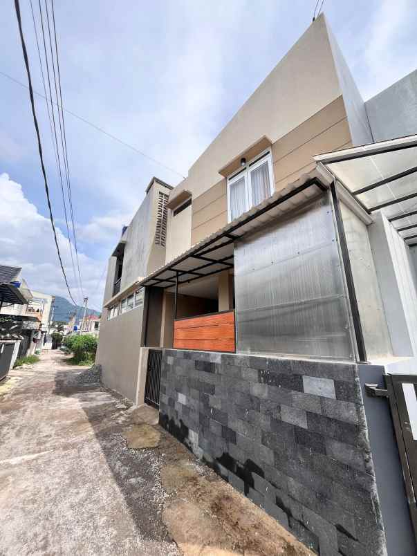 dijual rumah kost kondisi full di area kampus unpad